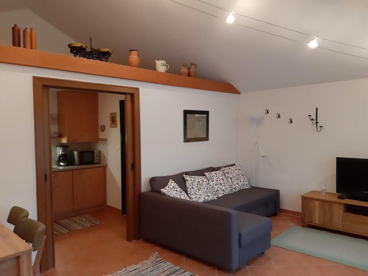 Appartamento Haus Koenigshofer Neusiedl am See Esterno foto